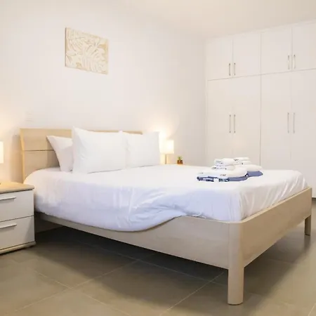 Sunshine Venus * Paphos