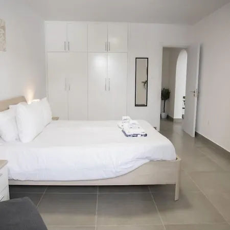 Sunshine Venus Apartment *